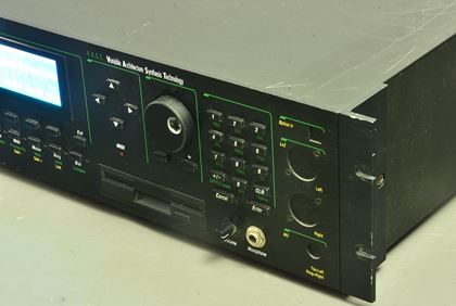 Kurzweill-Kurzweil K2500R with all three ROMs